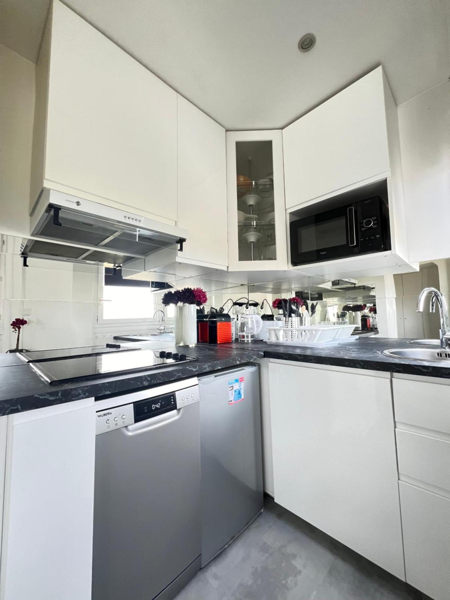 Apartment Home In Paris With View, 15Min Direct To Center Kültér fotó