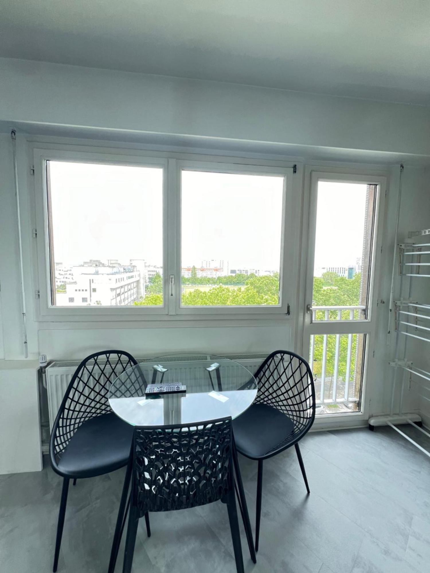Apartment Home In Paris With View, 15Min Direct To Center Kültér fotó